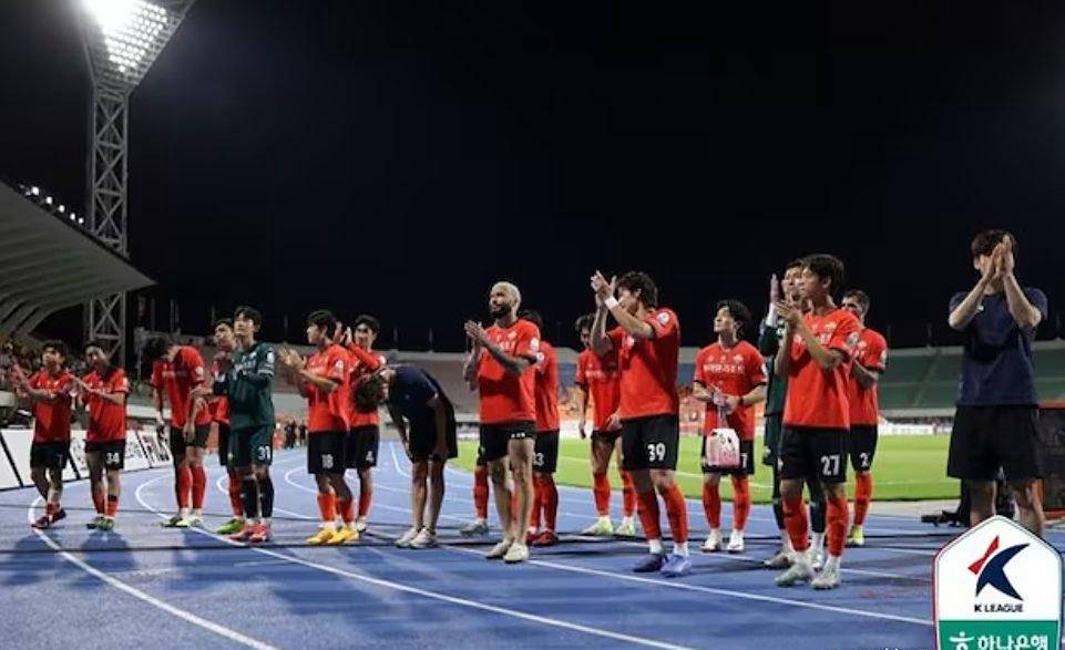 开云体育网页版登录入口关于亚冠冲刺阶段再迎强敌，拜仁慕尼黑临场应变，主帅态度：管理层满意，球队文化被再次提及的信息